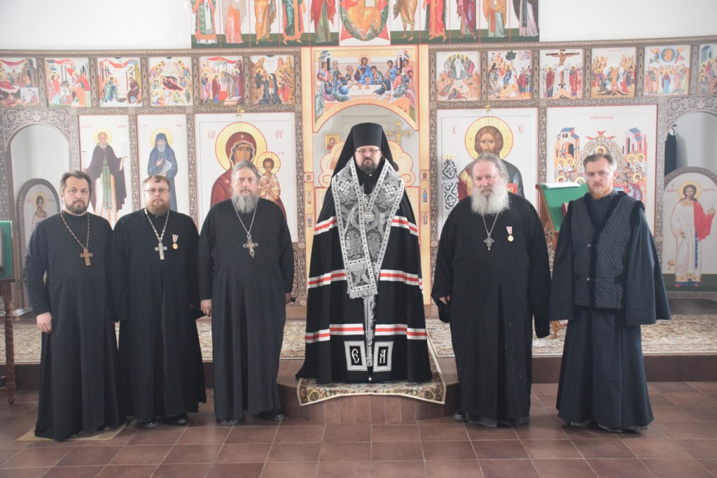 Молебен в Успенском храме Свято-Троицкого Макариево-Унженского мужского монастыря г.Макарьев и приведение к присяге епархиальных судей