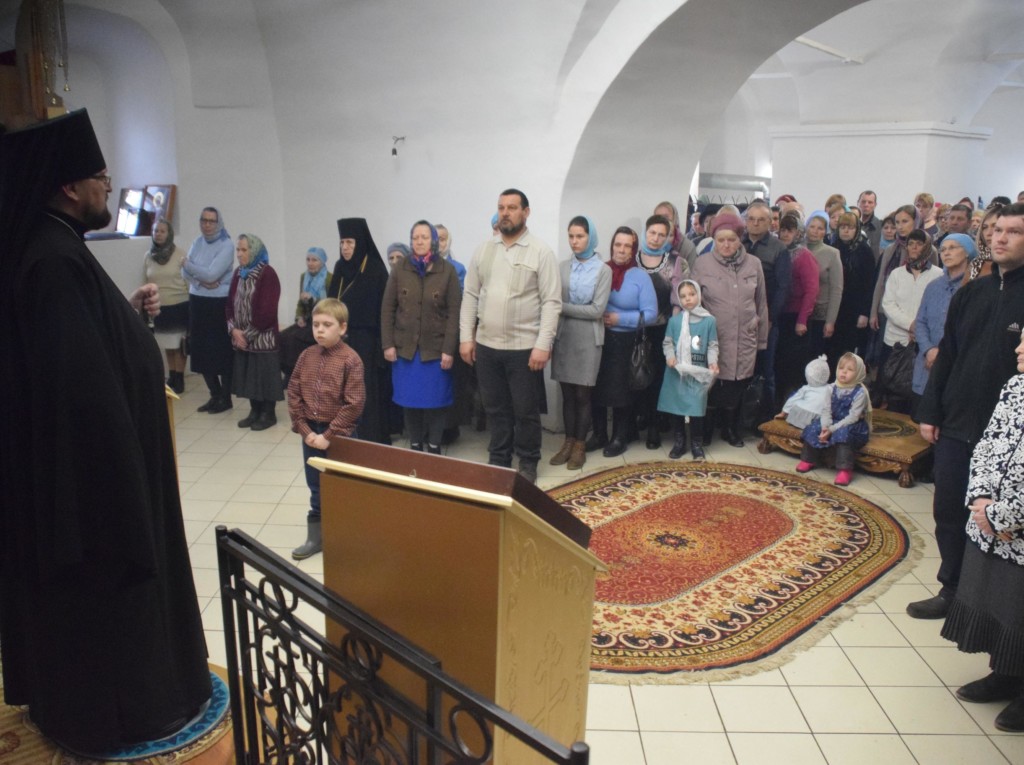 Божественная литургия в праздник Благовещения в Богоявленском кафедральном соборе г.Галича