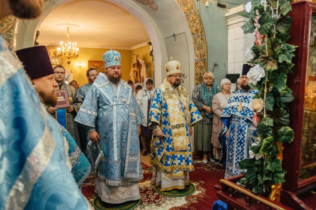 860-летие города Галич. Соборное архиерейское богослужение в Введенском соборе города Галич.