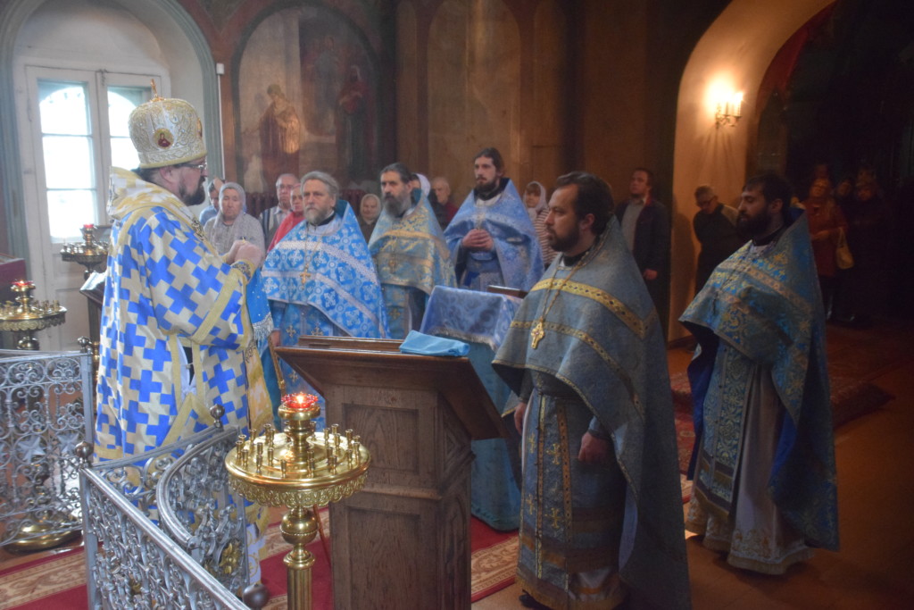 Праздник Иверской иконы Божией Матери в Успенском соборе г.Чухлома