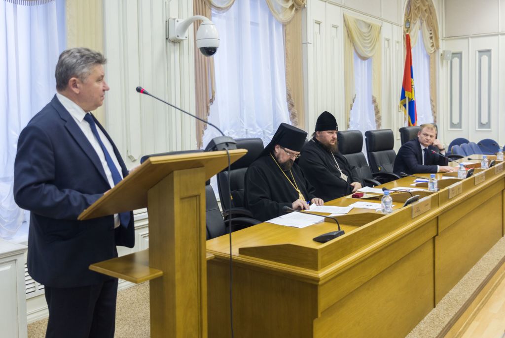 Парламентские чтения: «Великая Победа: наследие и наследники» в Костромской областной Думе