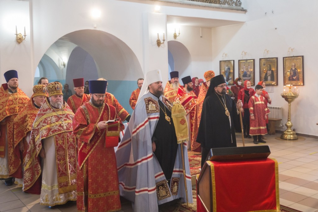 Светлый Вторник. Соборное богослужение Пасхальным чином в храме во имя святителя Тихона г.Кострома