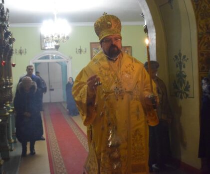 Епископ Галичский и Макарьевский Алексий совершил всенощное бдение в Введенском соборе г.Галича