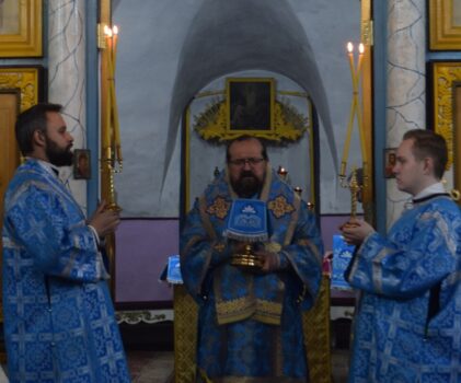 Епископ Алексий совершил Божественную литургию в день праздника Сретения Владимирской иконы Божией Матери