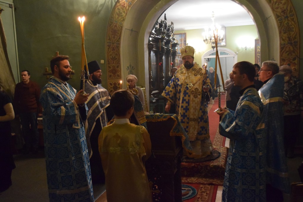 Канун праздника Введения во храм Пресвятой Богородицы