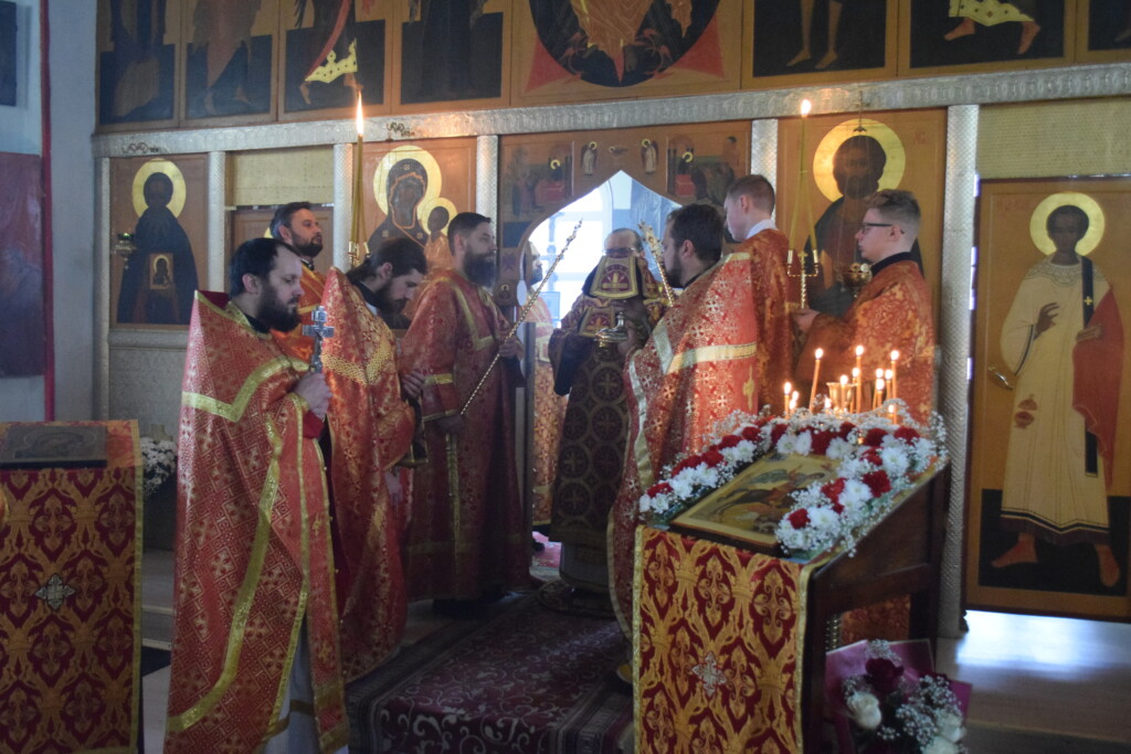 Престольные торжества в храме великомученика Димитрия Солунского села Введенское