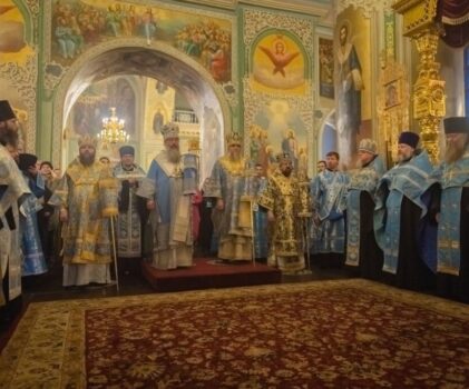 Торжества в Татарстанской митрополии. Всенощное бдение в Благовещенском соборе Казанского кремля