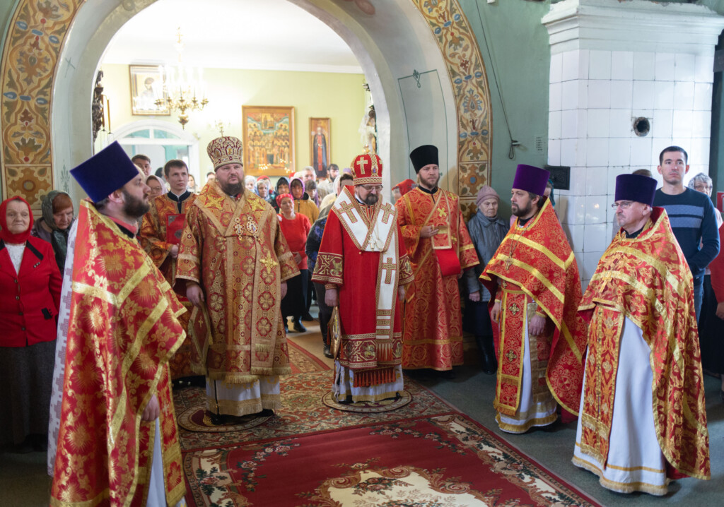 3 мая. Радоница. Соборное архиерейское богослужение в Введенском соборе г.Галича