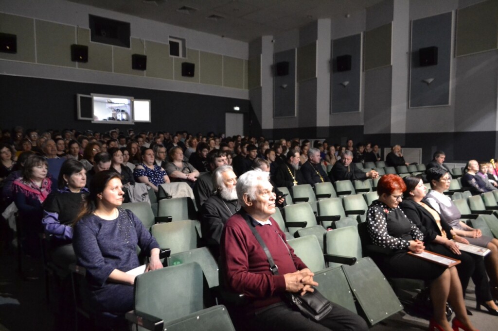 Паисиевские епархиальные чтения: «К 350-летию со Дня рождения Петра I: секулярный мир и религиозность»