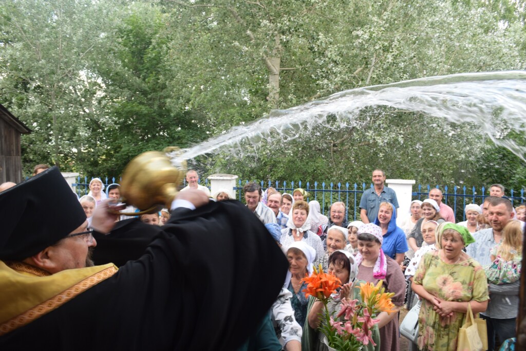 Престольный праздник храма святых мучеников и бессеребренников Косьмы и Дамиана