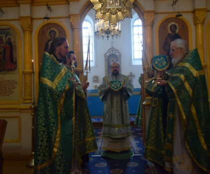 Архипастырь возглавил Божественную литургию в стенах Свято-Покровского Авраамиево-Городецкого мужского монастыря с.Ножкино