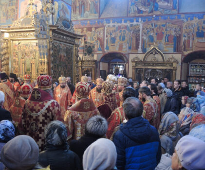 Соборное архиерейское богослужение в день памяти священномученика Вениамина, епископа Романовского