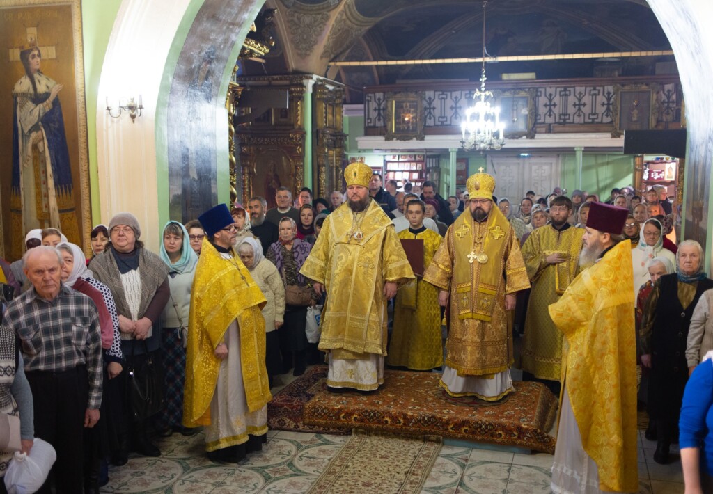 Соборное архиерейское богослужение в храме свт.Иоанна Златоустого г.Кострома