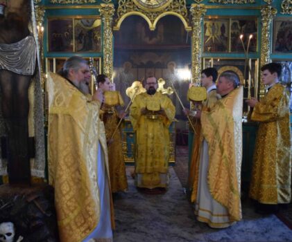 Архипастырь Галичской земли совершил Божественную литургию в Введенском соборе г.Галича в Прощеное воскресение