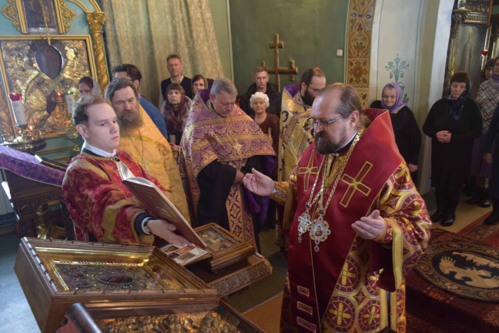 Архипастырь Галичской земли совершил чинопоследование Торжества Православия в Введенском соборе г.Галича