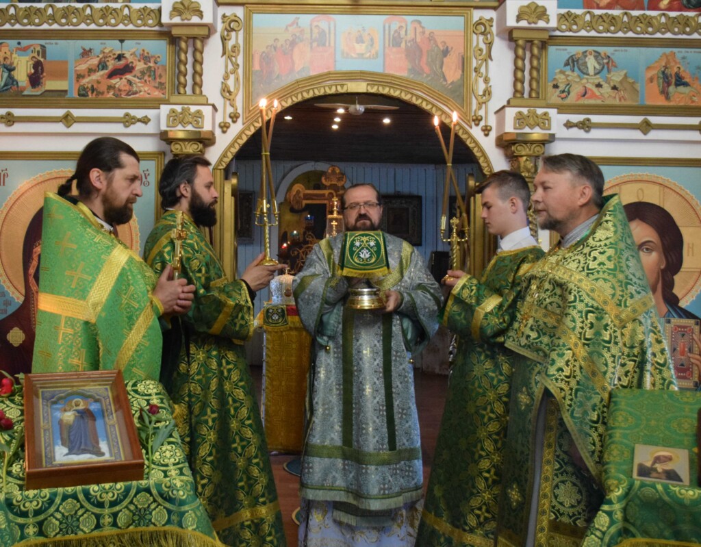 Епископ Галичский и Макарьевский Алексий совершил богослужение в храме прав.Иоанна Кронштадтского п.Островское