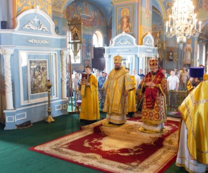 Соборное архиерейское богослужение в Богоявленско-Анастасиином кафедральном соборе г.Кострома