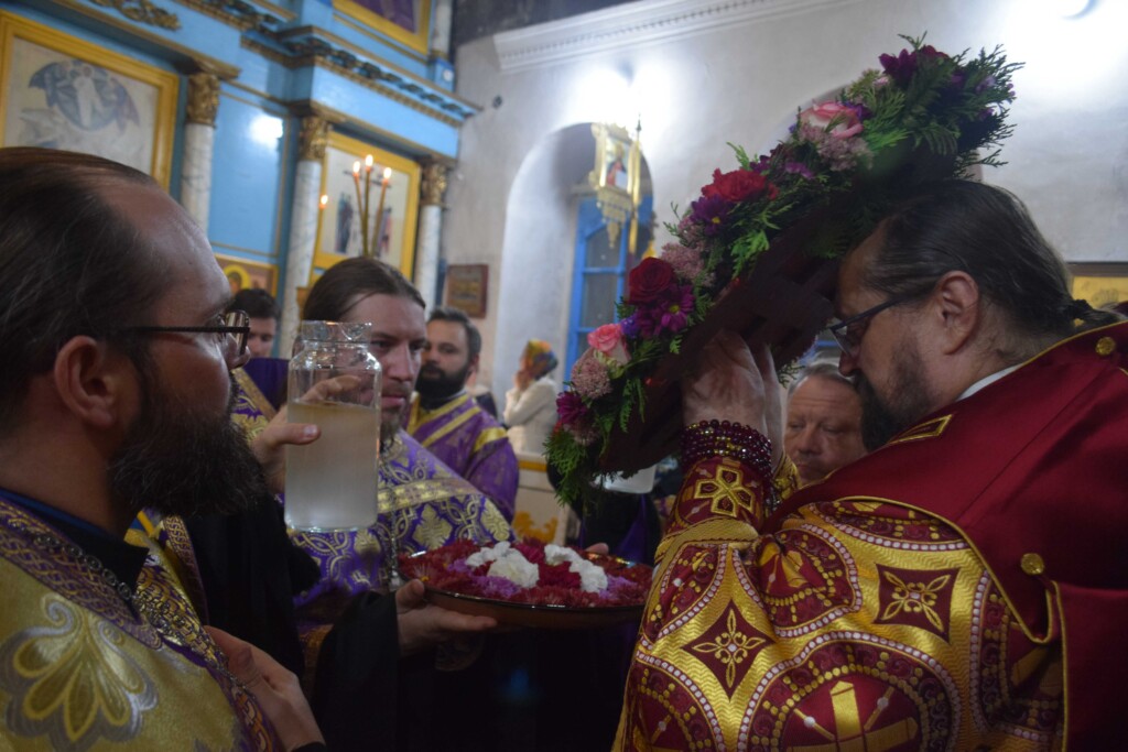 Всенощное бдение с чином Воздвижения Креста Господня в храме Косьмы и Дамиана г.Галича
