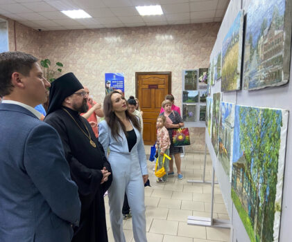 Торжественное открытие выставки работ, созданных во время пленэра в рамках культурно-просветительского проекта «Русь глубинная»