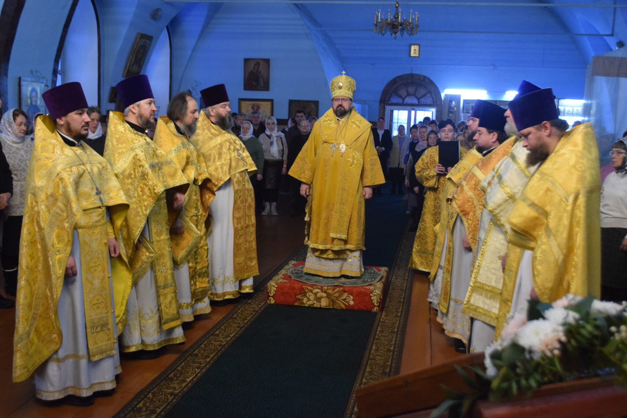 Архипастырское посещение храма Сретения Господня п.Вохма