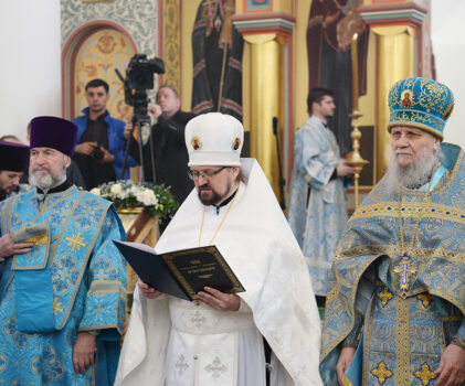 Духовенство, монашествующие, и миряне Галичской епархии поздравляют своего архипастыря с 8-ой годовщиной архиерейской хиротонии