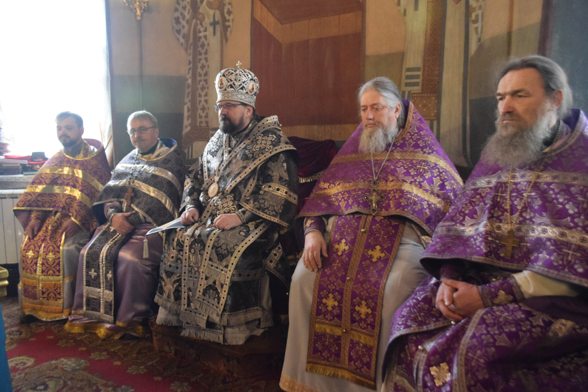 Архипастырь совершил литургию Преждеосвященных Даров в четвертог Великого канона