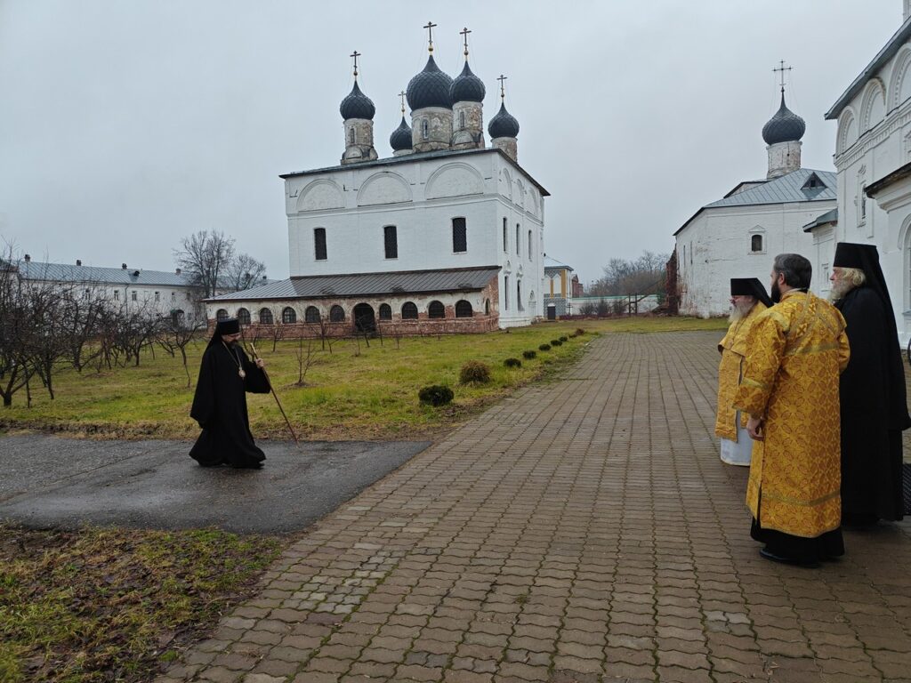 2025-12-06-09-01-08-941