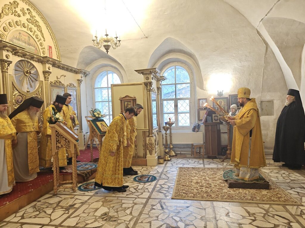 2025-12-06-09-12-06-705